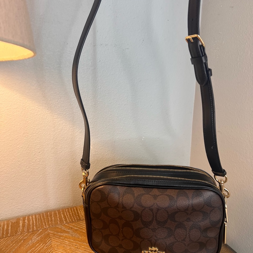 Coach Jes Crossbody In Blocked Signature Canvas Gem